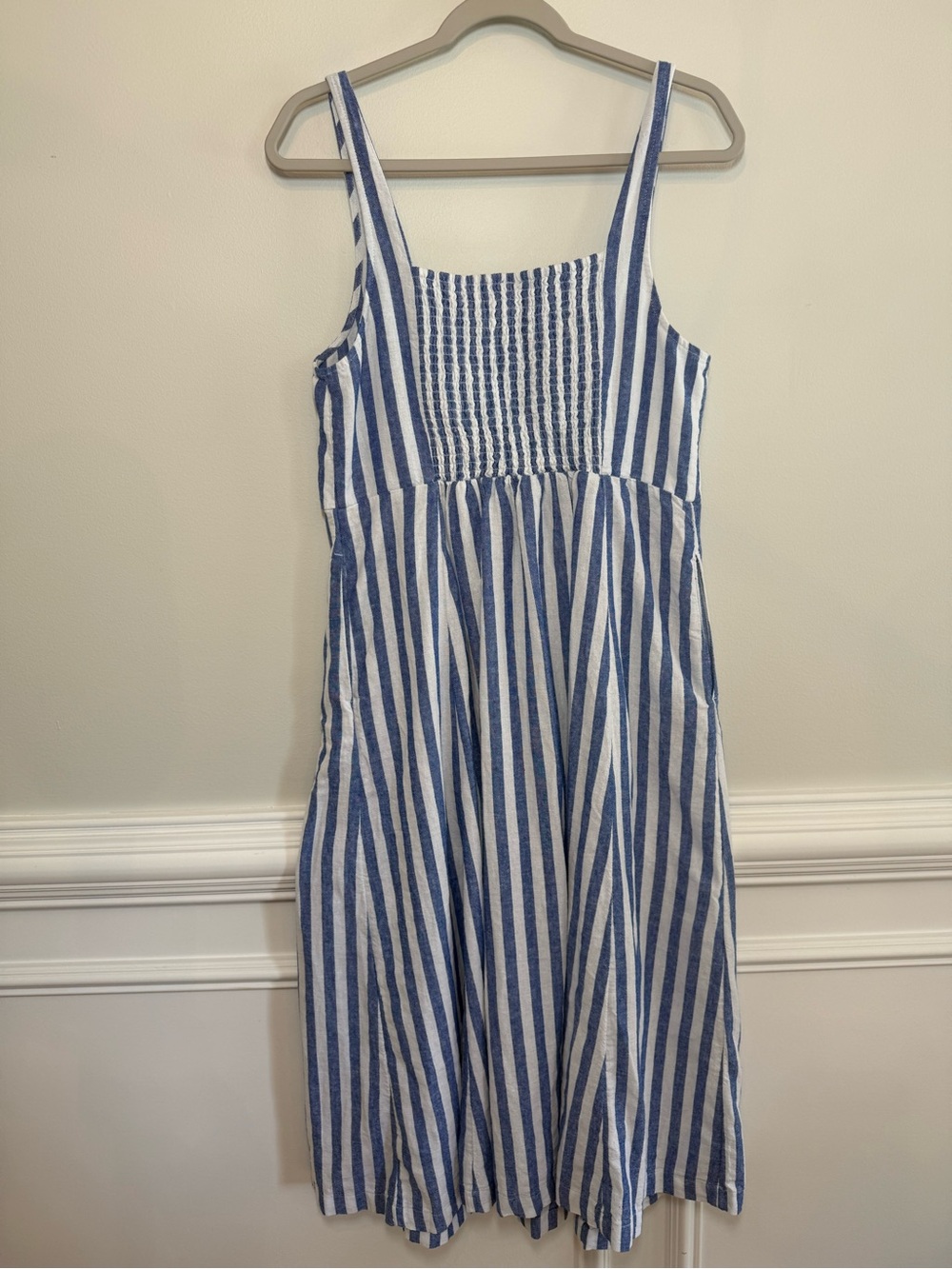 Old Navy Blue White Striped Midi Dress Linen Blend Beach Cruise Resort Pockets L - Picture 11 of 11
